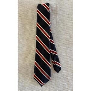 Vtg Rooster Ruffler Tie Regiment  Stripe Necktie 56"  / 3 1/4" Navy Red Classic